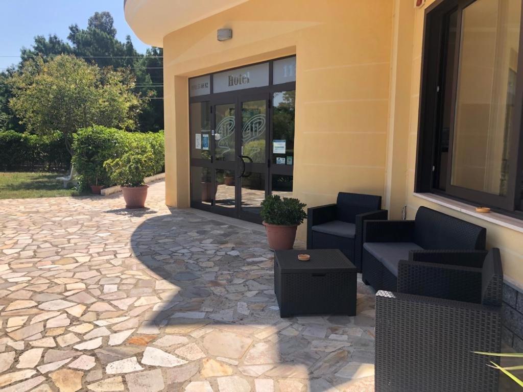 Hotel Ristorante111 Villapiana Bagian luar foto