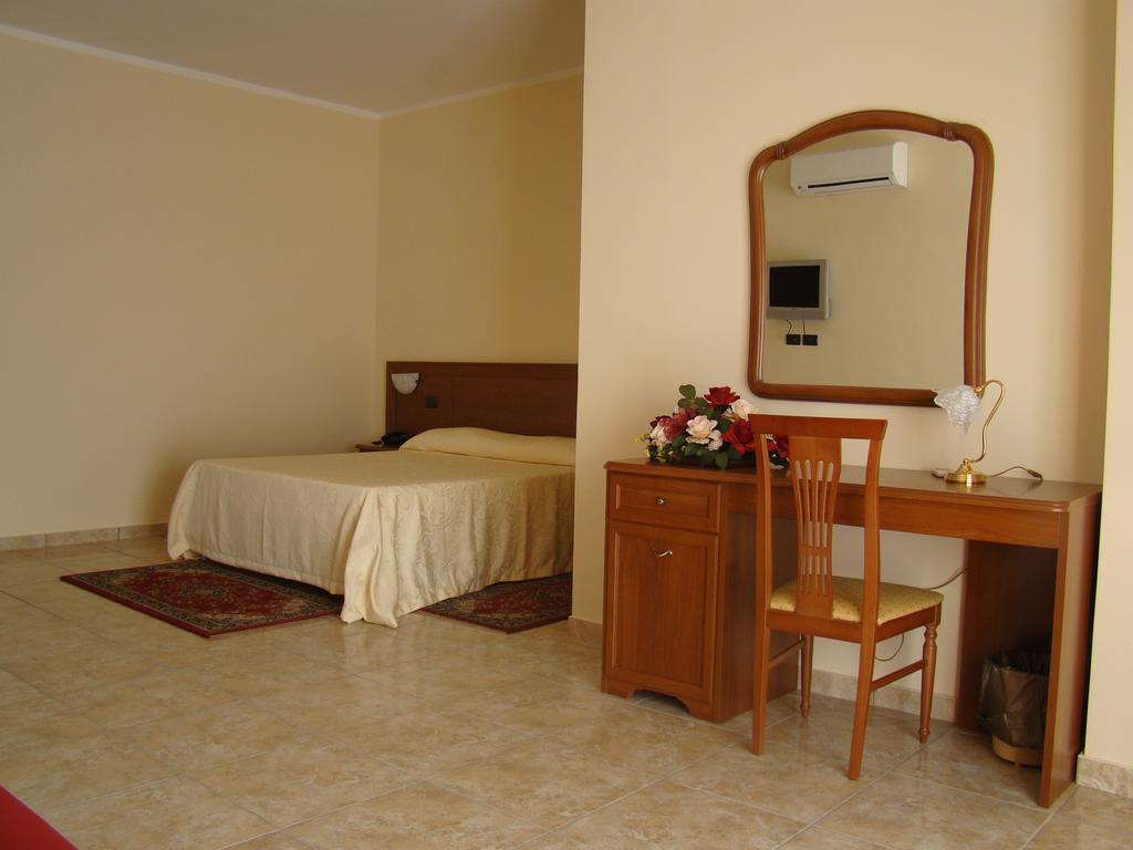 Hotel Ristorante111 Villapiana Ruang foto