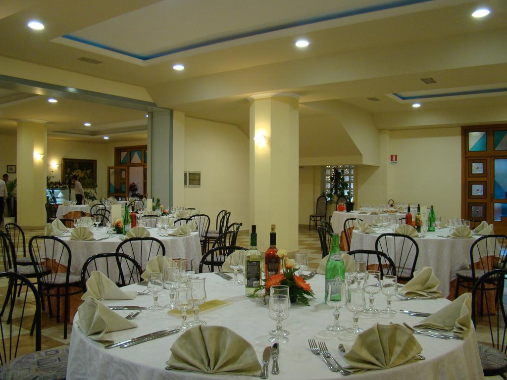 Hotel Ristorante111 Villapiana Bagian luar foto
