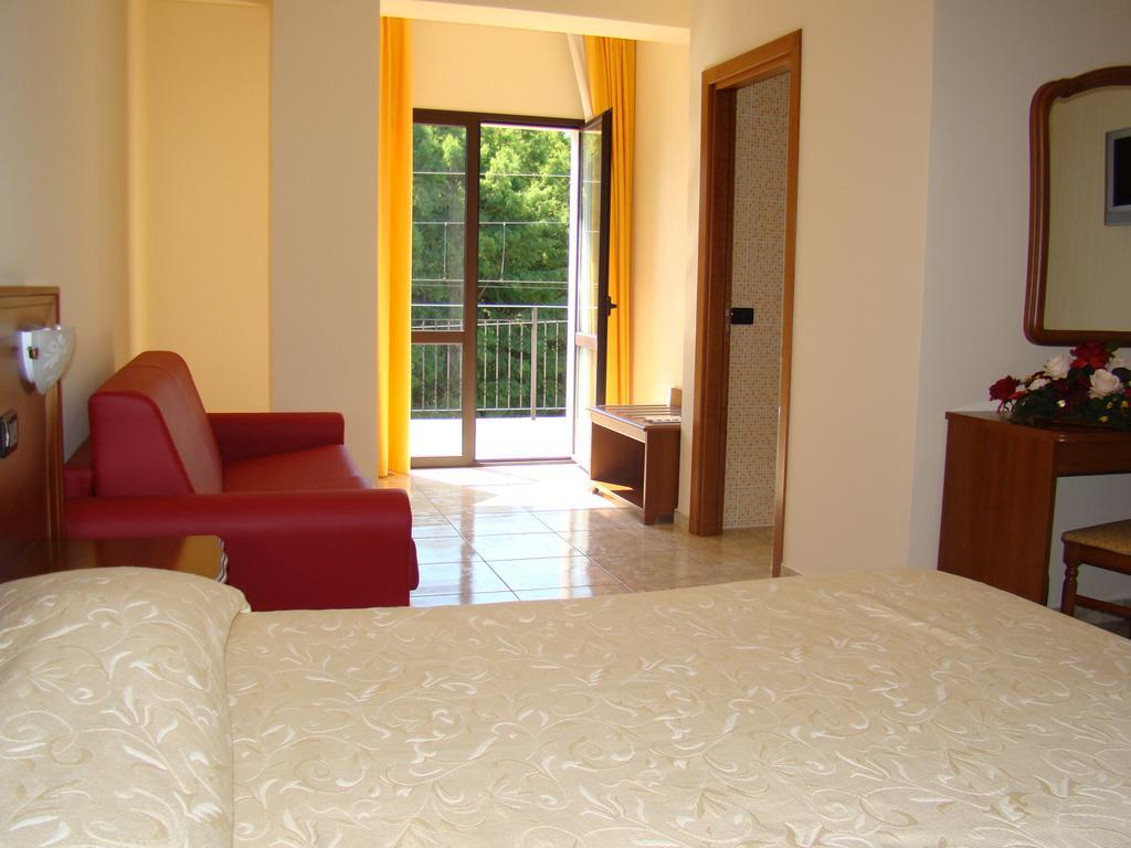 Hotel Ristorante111 Villapiana Ruang foto
